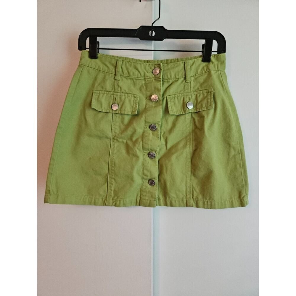 Vibrant Forever 21 Mini Skirt with Button Front Closure - Size M